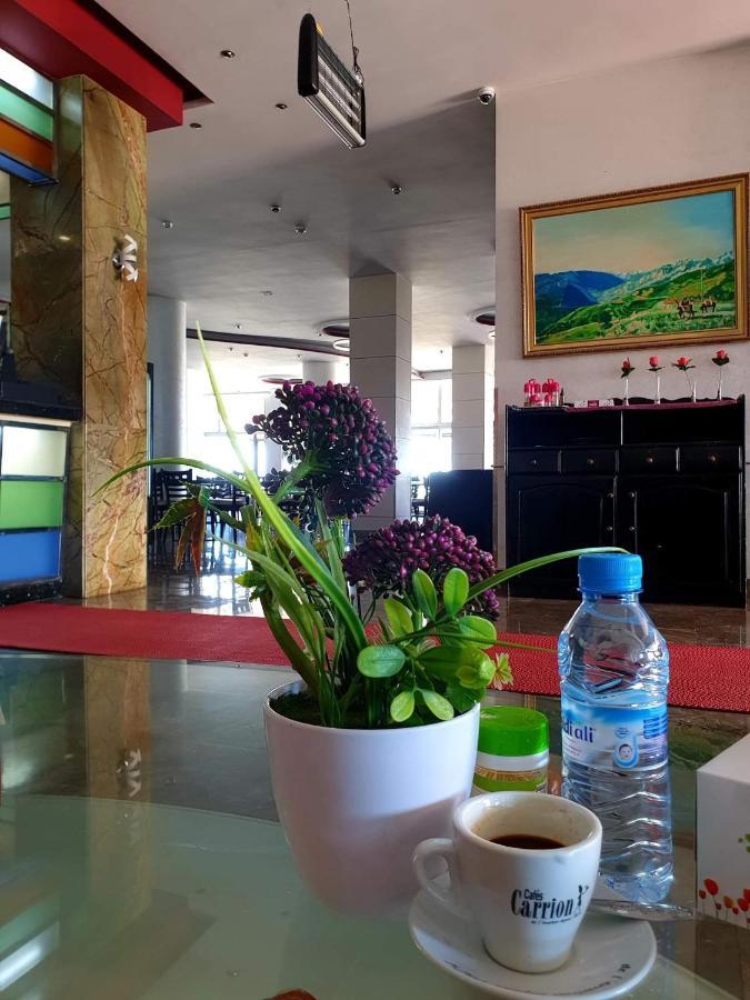 Hotel La Corniche ฟนิเด็ค ภายนอก รูปภาพ
