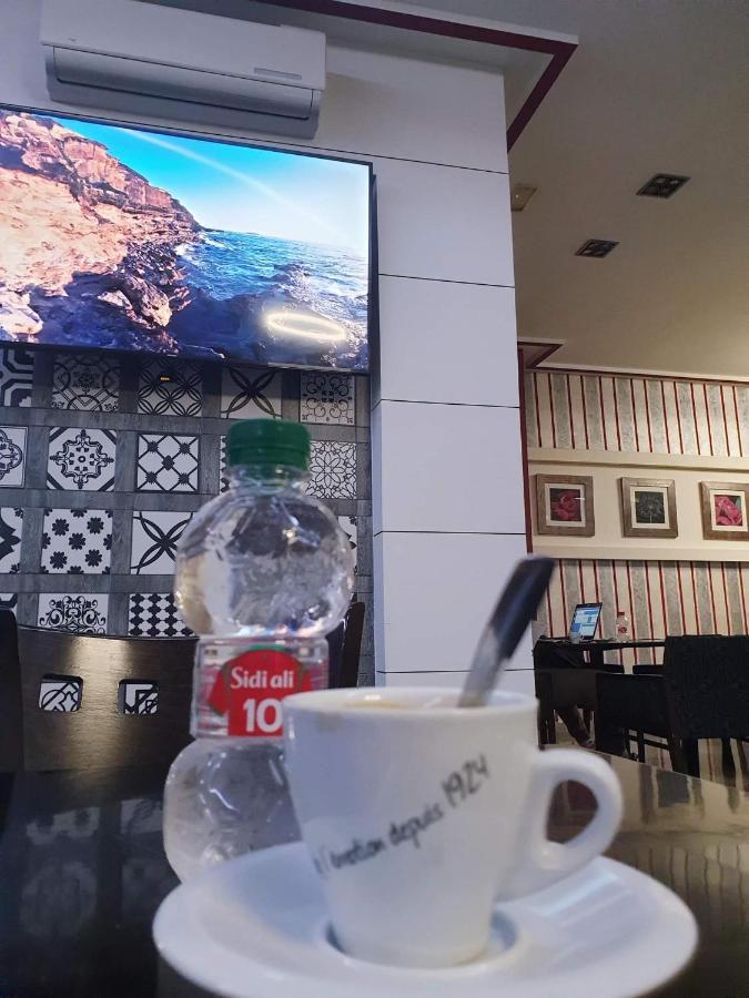 Hotel La Corniche ฟนิเด็ค ภายนอก รูปภาพ